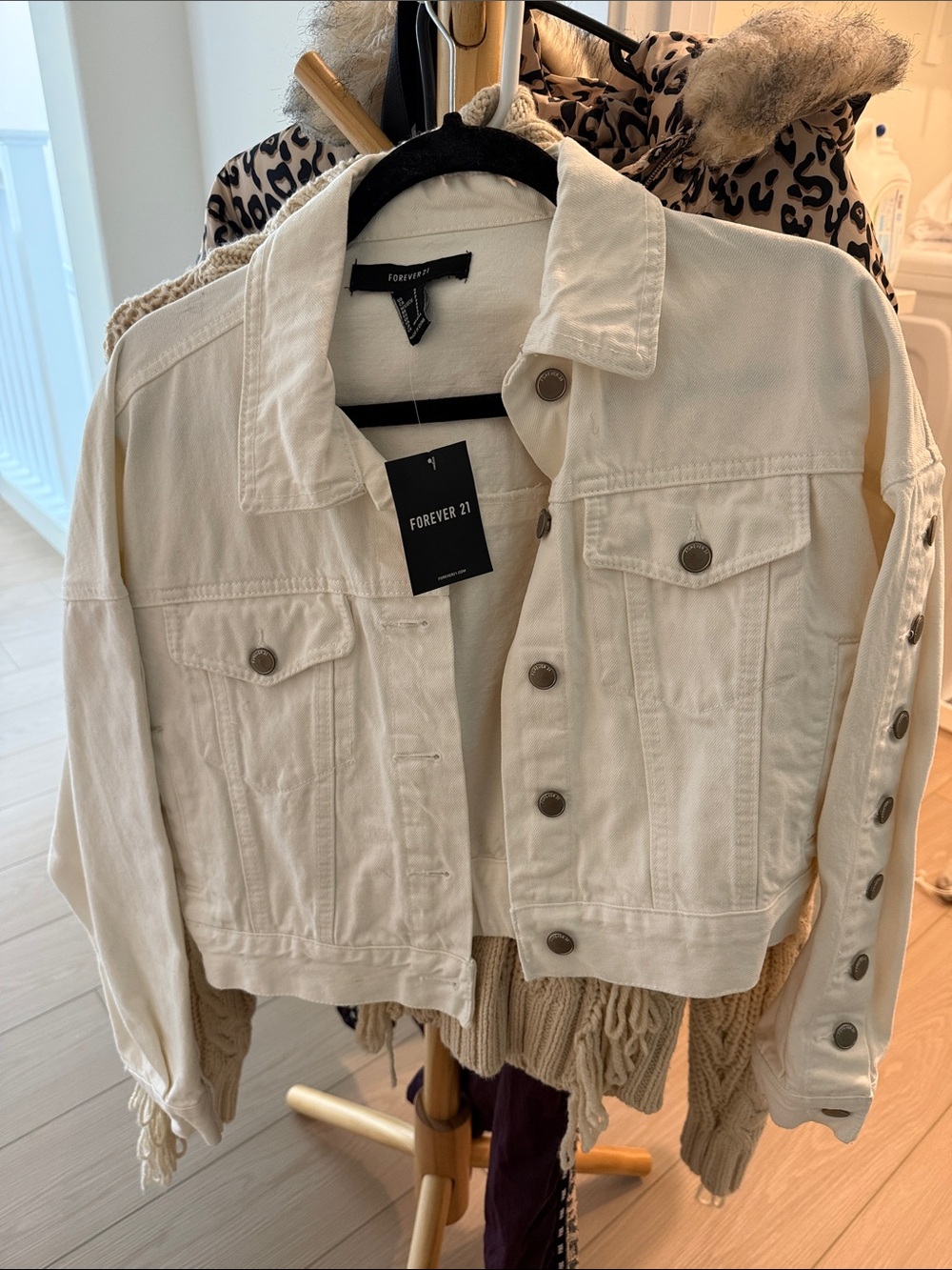 Forever 21 Off-White/Cream Cropped Denim Jacket
